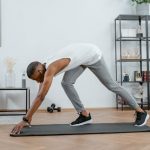 Cum îți creezi o sală de fitness acasă? Top echipamente esențiale sala de fitness acasa